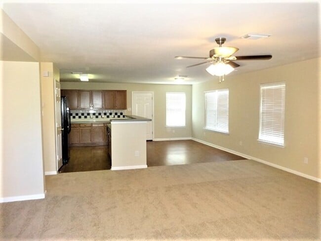 Building Photo - 1110 Concord Pl