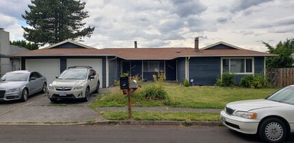 Building Photo - 1413 SW 22nd St