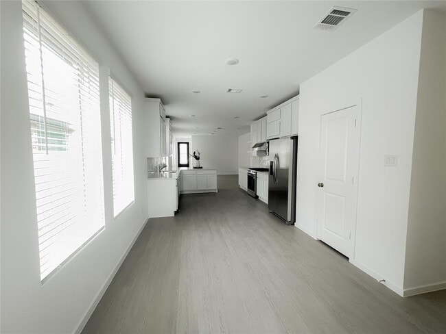 Building Photo - 6314 Laguna Terra Dr