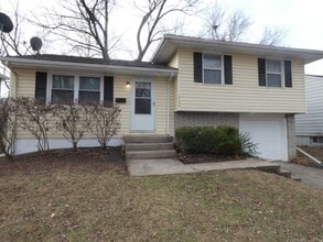 Building Photo - 5132 N Richmond Ave