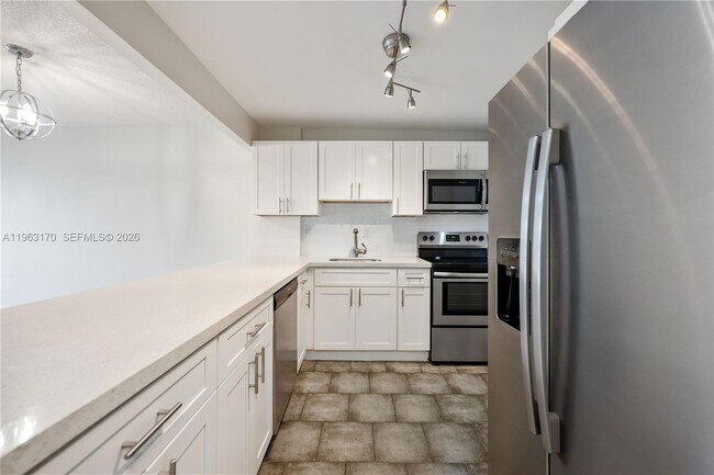 Building Photo - 16740 NE 9th Ave