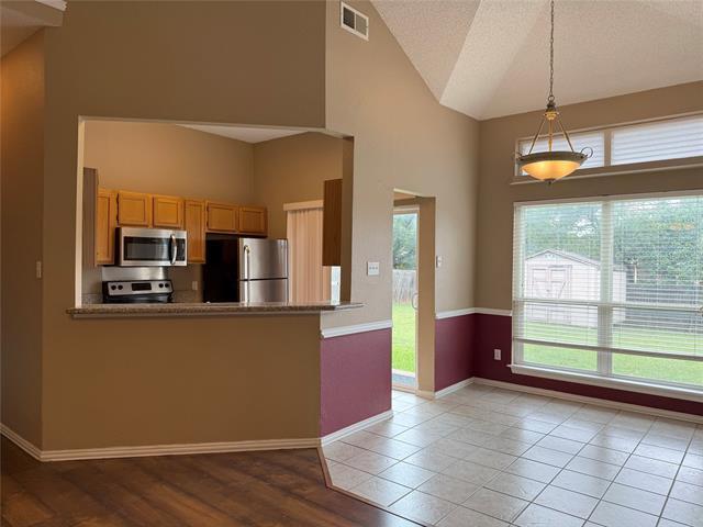 Building Photo - 8220 Lara Ln