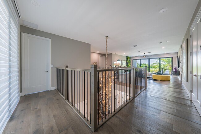 Building Photo - 17119 Aquavera Way