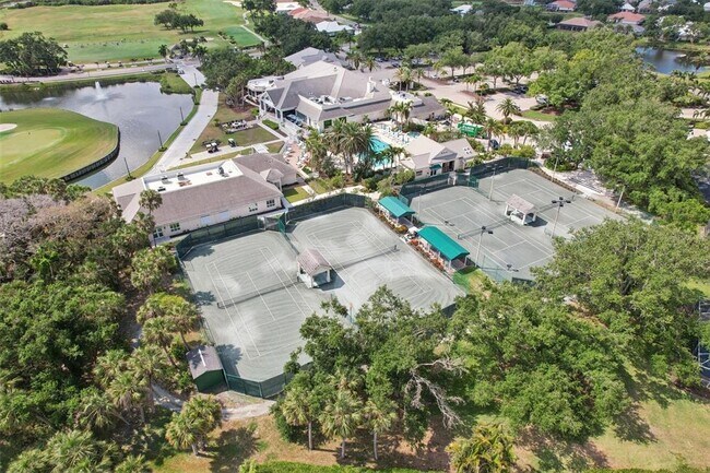 Building Photo - 539 Fallbrook Dr