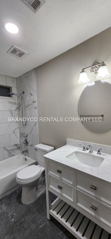 Building Photo - 3903 London Ln