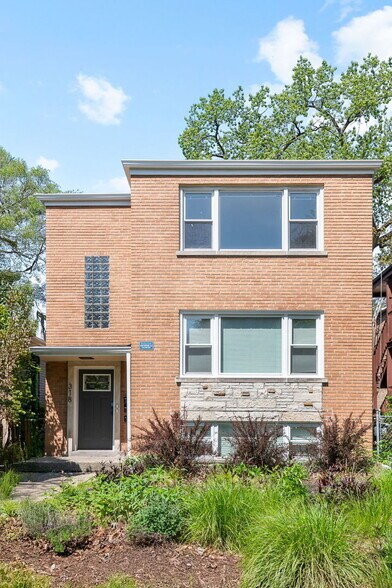 Building Photo - 318 Custer Ave