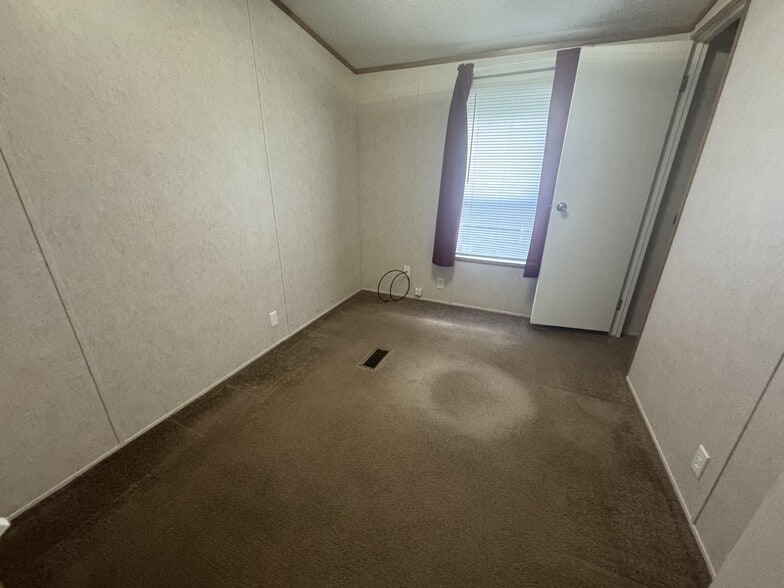 Building Photo - 65188 Highway 1058