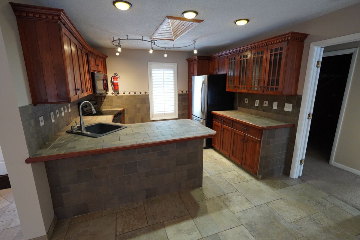 Building Photo - 29920 W Randor Dr