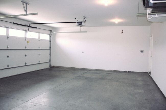 Building Photo - 1299 N Oklahoma Pl