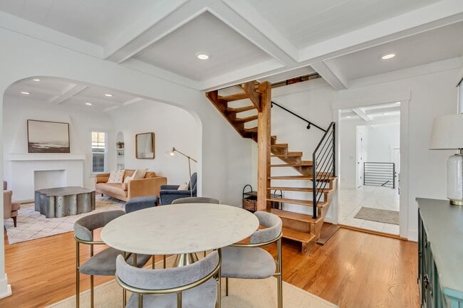 Building Photo - Elegant Yale Crest Bungalow in the Heart o...