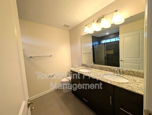Building Photo - 4061 Zilker Park Dr