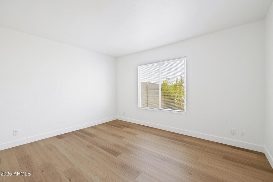 Building Photo - 2014 N 51st Way