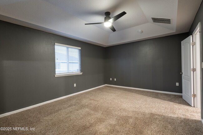 Building Photo - 8870 Inlet Bluff Dr