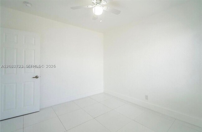 Building Photo - 7935 Crespi Blvd