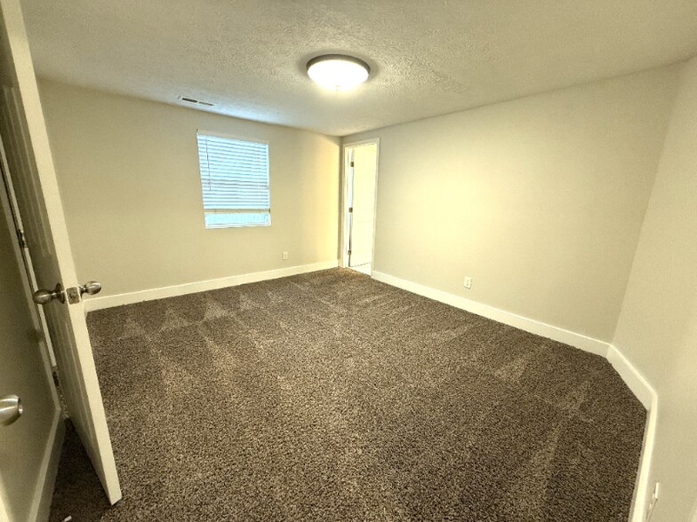 Building Photo - 1435 Mellwood Ave