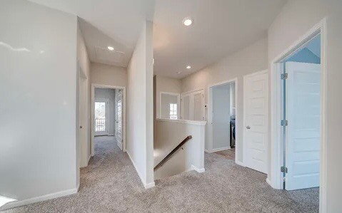 Building Photo - 407 Raven Ln