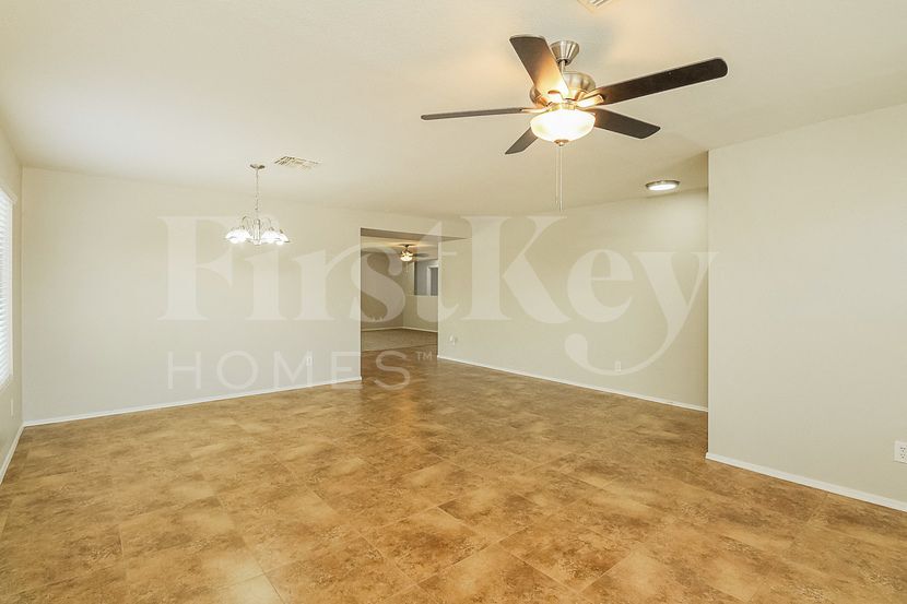 Building Photo - 5878 E Cedarbird Dr