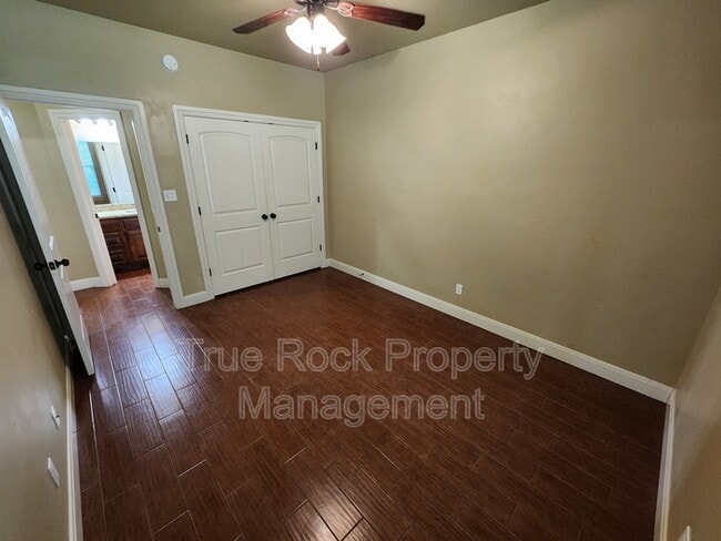 Building Photo - 1329 N Monte Vista St