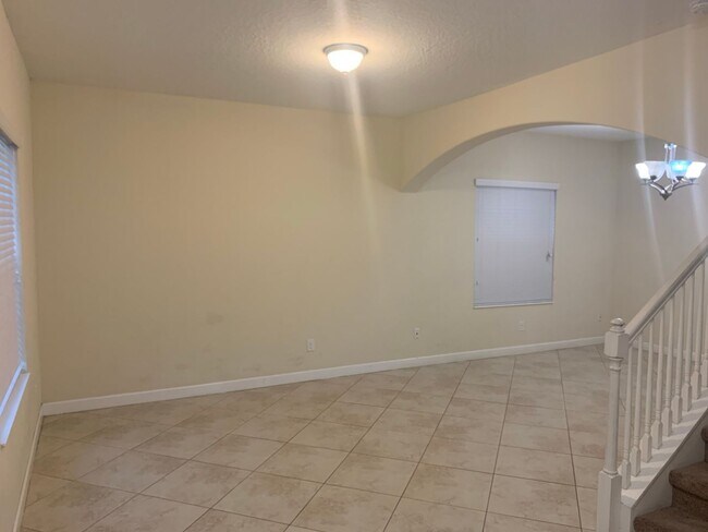 Building Photo - WYNDHAM LAKES ESTATES 4/2.5 HOME FOR RENT - LAKE VIEW!