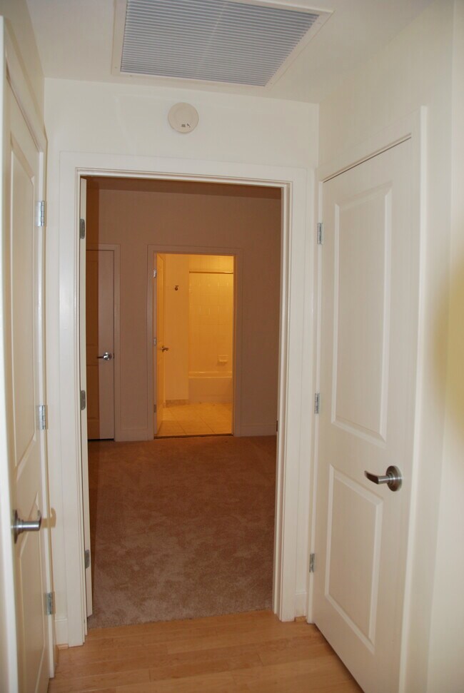 Building Photo - 4101 Albemarle St NW