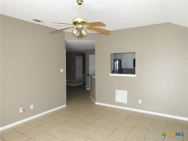 Building Photo - 3007 Dannen Ct