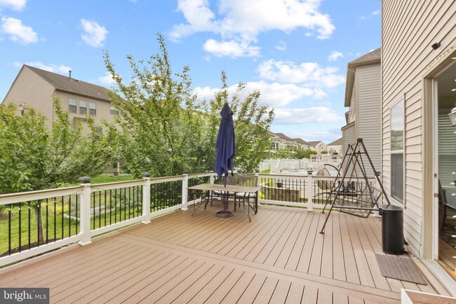Building Photo - 24839 Somerby Dr