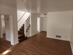 Building Photo - 36 N Rodney Dr