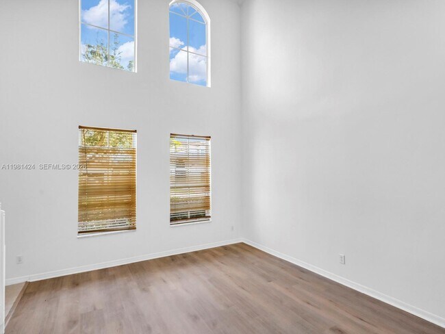 Building Photo - 1663 E Harmony Lake Cir