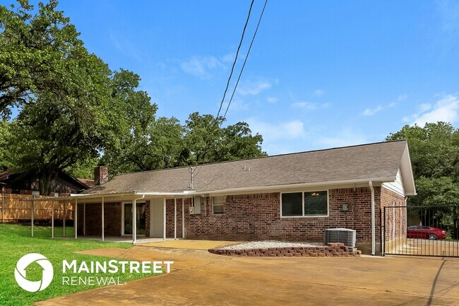 Building Photo - 6800 Franwood Terrace