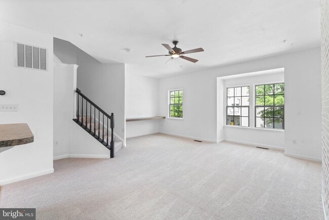 Building Photo - 7258 Mockingbird Cir