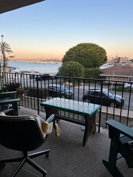 Building Photo - 390 San Antonio Ave