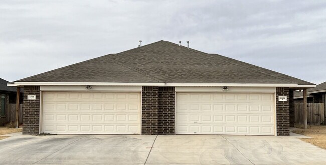 Building Photo - Southwest Lubbock Duplex in Cooper School District