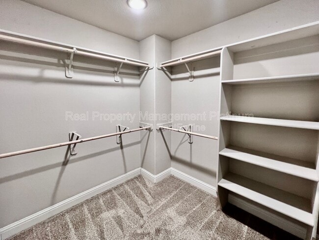 Building Photo - 6226 E Nala Dr