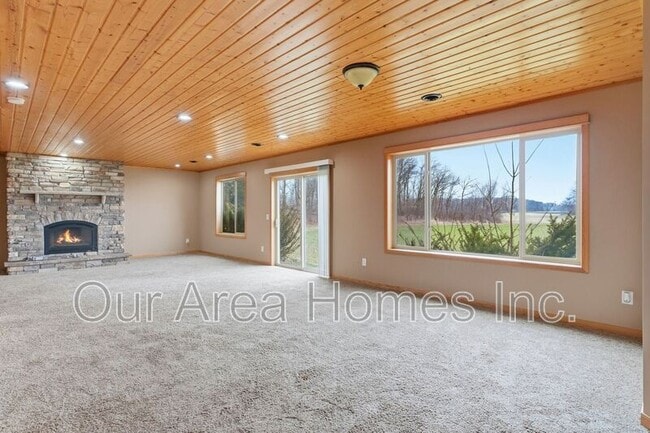 Building Photo - 1778 Klondike Dr NE