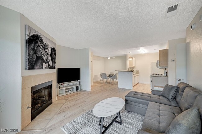 Building Photo - 2200 S Fort Apache Rd