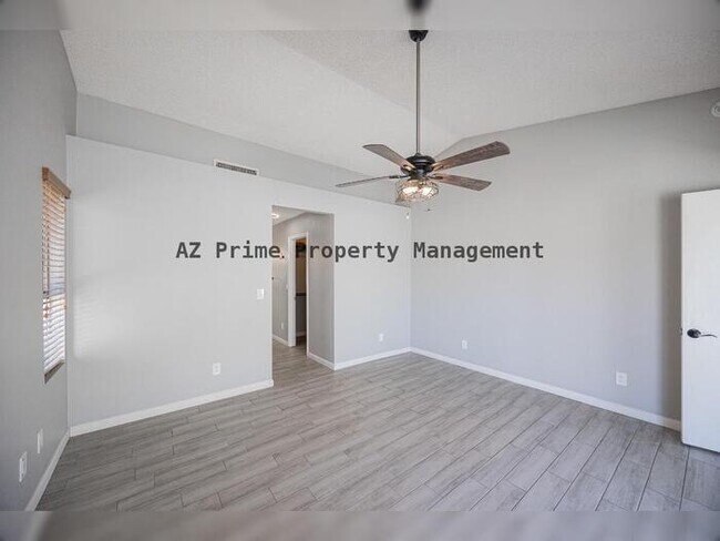Building Photo - 8870 W Villa Rita Dr