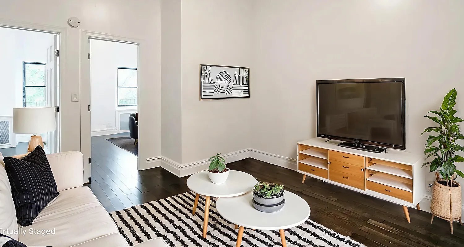 Building Photo - 11 Abingdon Square