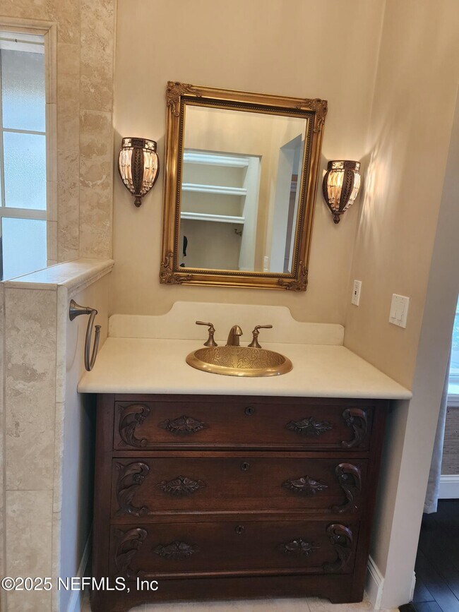 Building Photo - 212 St Johns Ave