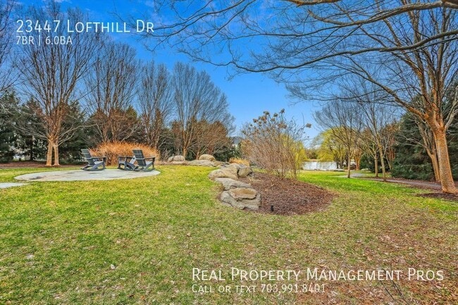 Building Photo - Beautifully Maintained 7 Bedroom 6 Bath Ho...