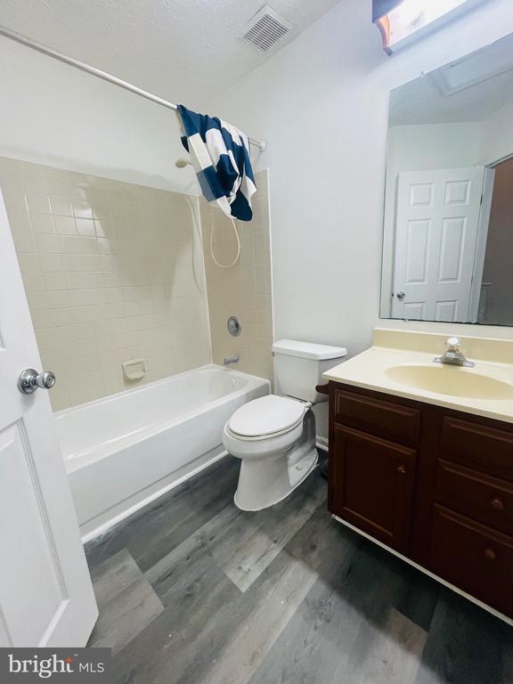 Building Photo - 8545 Black Star Cir