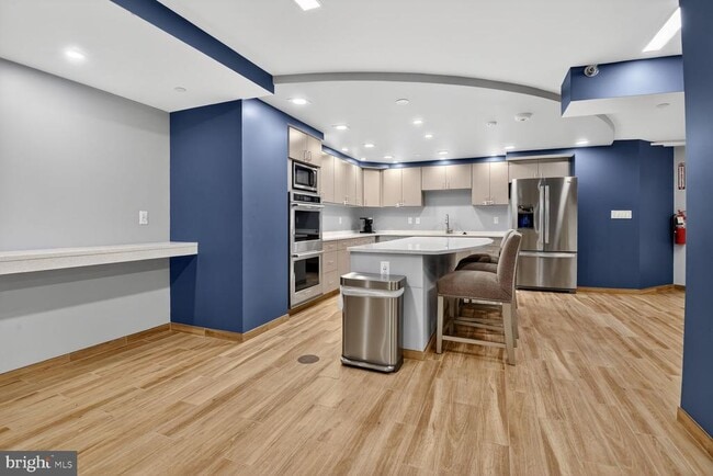 Building Photo - 1808 Old Meadow Rd