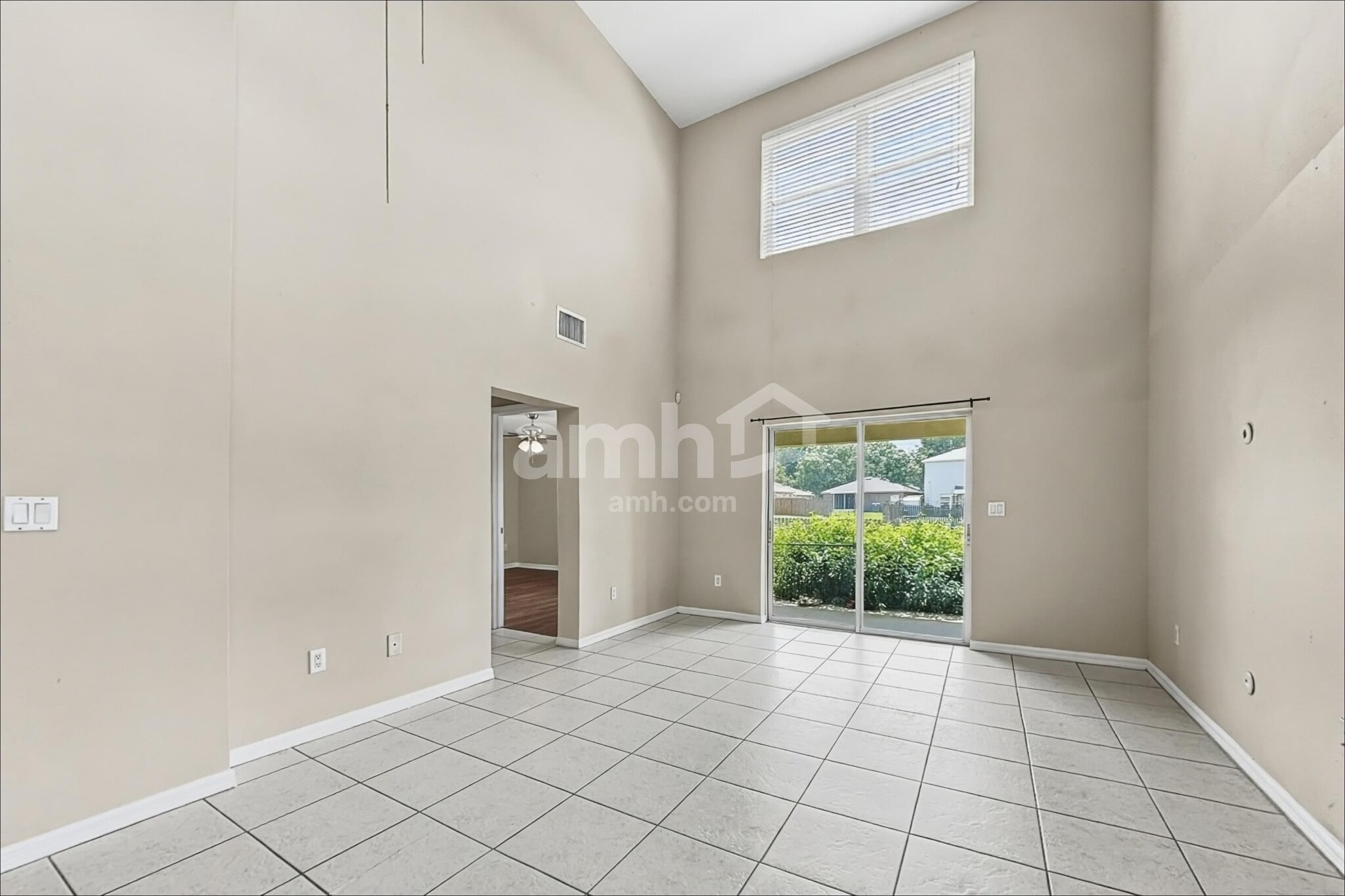 Building Photo - 5233 Mango Fruit St