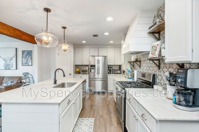 Building Photo - 235 Sotir St NW