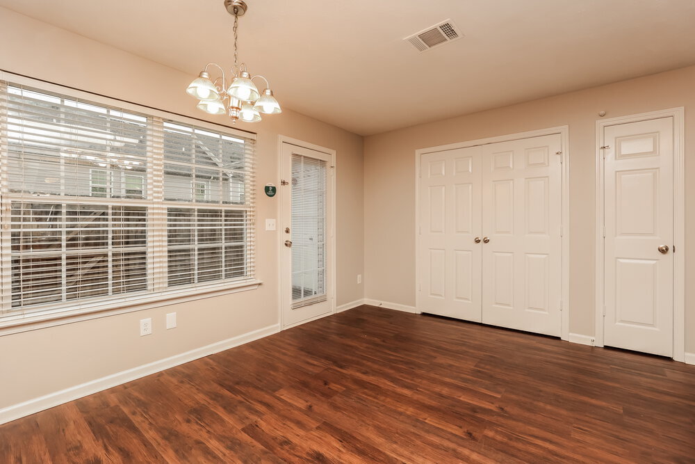 Building Photo - 4031 George Buchanan