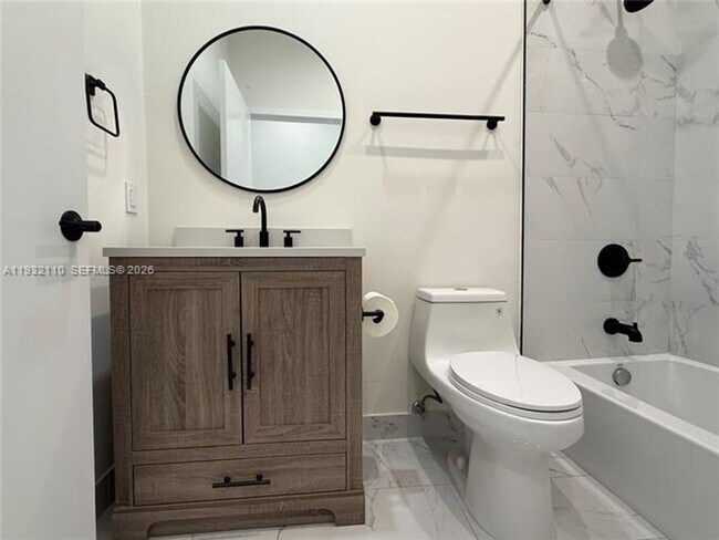 Building Photo - 1786 SW 9th St