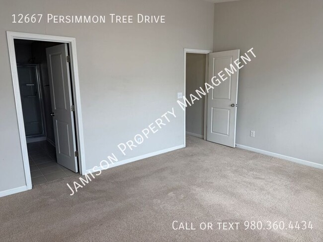 Building Photo - 12667 Persimmon Tree Dr