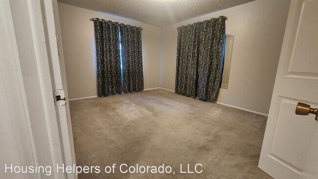 Building Photo - 2 br, 1 bath House - 3250 Oneal Circle #E25