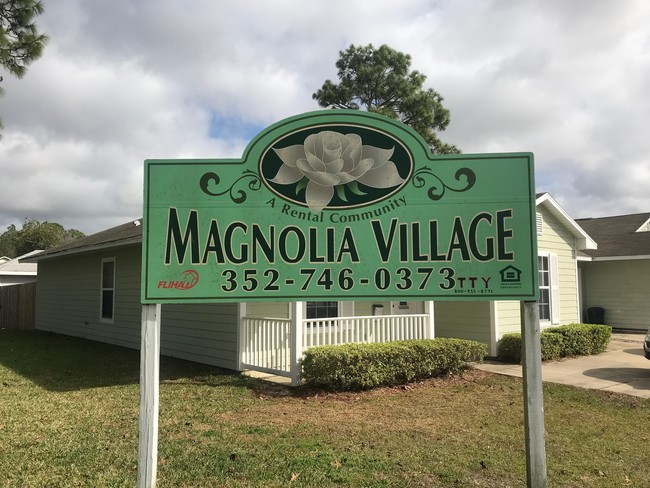 Primary Photo - Magnolia Village