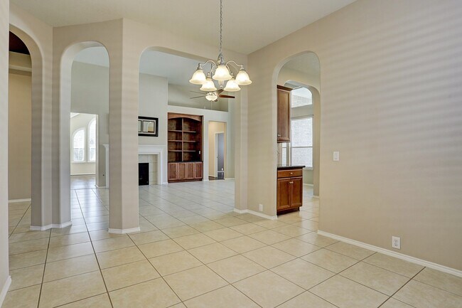 Building Photo - 5503 Honey Mesquite Way