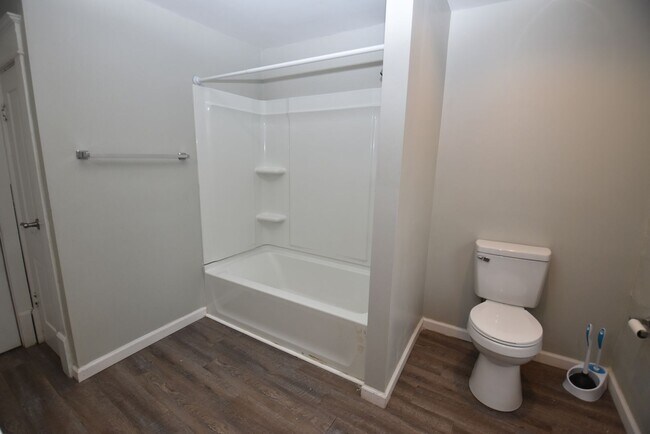 Building Photo - 111-113 S West St Mishawaka